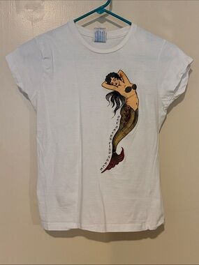 White Short-Sleeve Tee with Vintage Mermaid Graphic